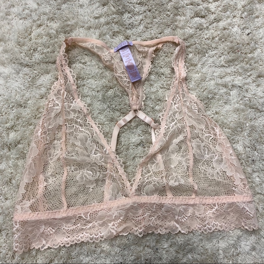 NWOT Savage X Fenty Lace Bralette